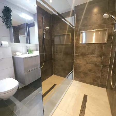 Familial- T3 Luxe- Borne Ve- Recharging Station - 5min De La Gare- 科尔马