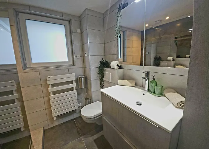 Apartment Familial- T3 Luxe- Borne Ve- Recharging Station - 5min De La Gare- *